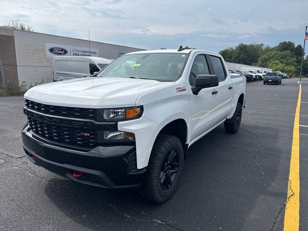 2020 Chevrolet Silverado 1500 Custom Trail Boss — photo 1 of 21