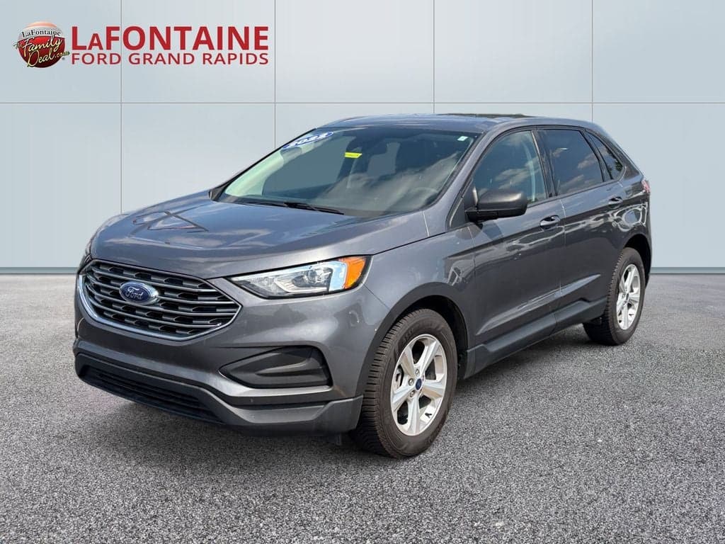 2022 Ford Edge SE — photo 1 of 16