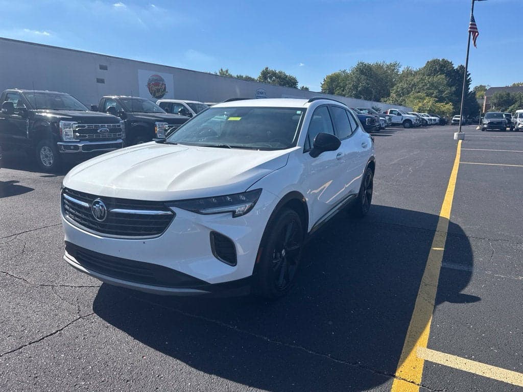 2021 Buick Envision Essence — photo 1 of 11