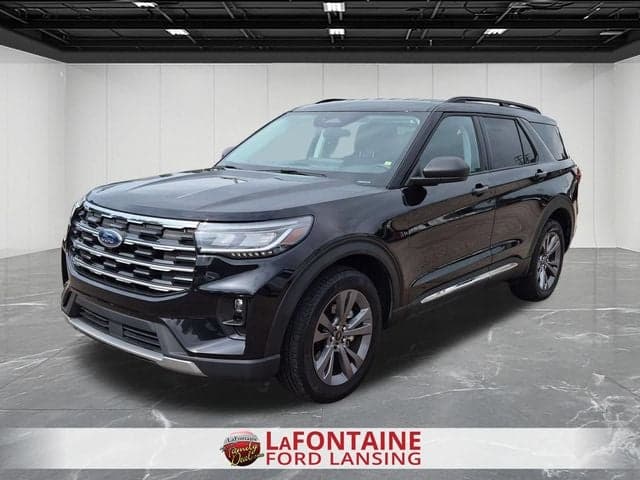 2025 Ford Explorer Active — photo 1 of 45