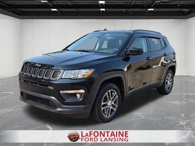 2018 Jeep Compass Latitude — photo 1 of 43