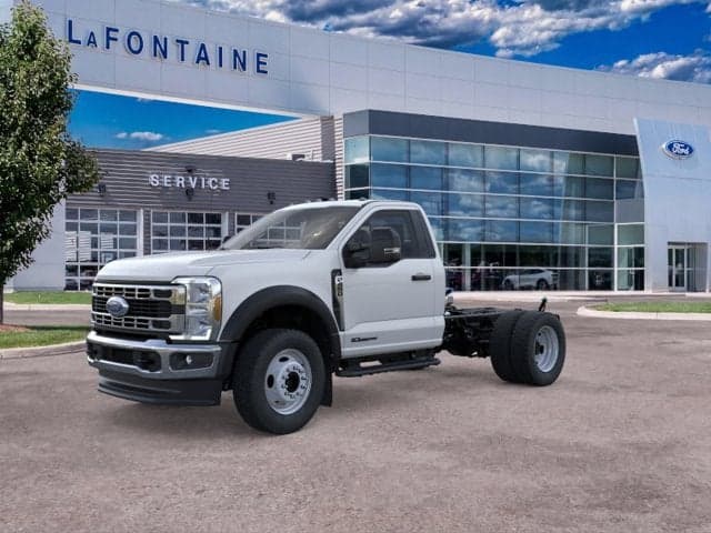2025 Ford Super Duty F-450 DRW Base — photo 1 of 27