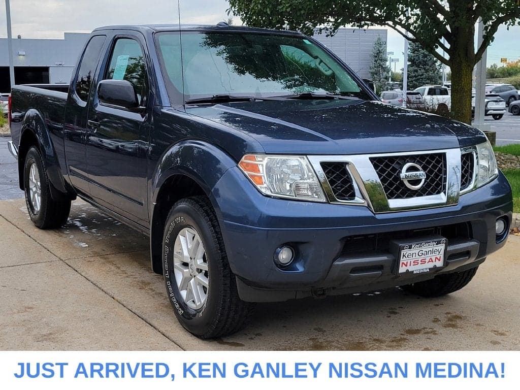 2016 Nissan Frontier SV — photo 1 of 37