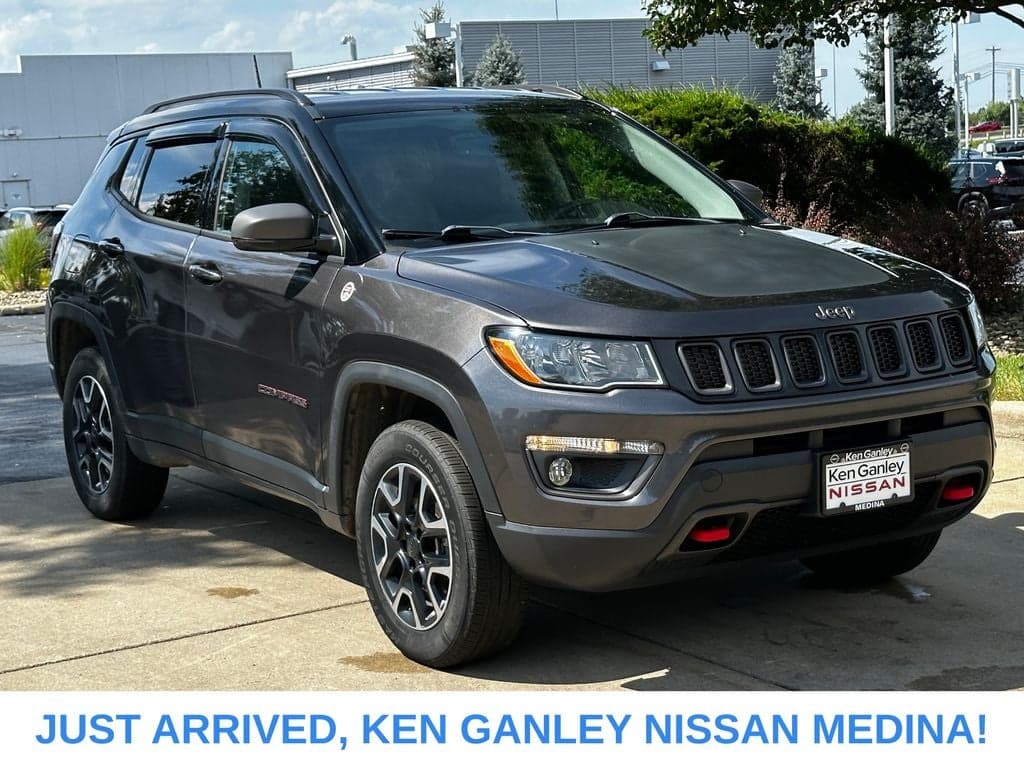 2019 Jeep Compass Trailhawk — photo 1 of 5