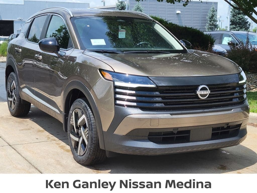 2026 Nissan Kicks SV — photo 1 of 24