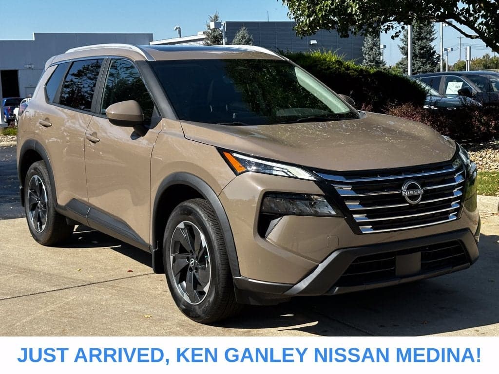 2024 Nissan Rogue SV — photo 1 of 5