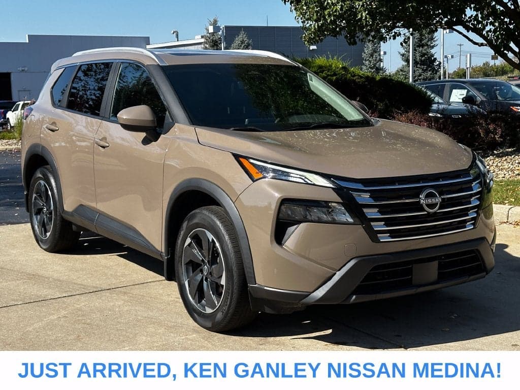 2024 Nissan Rogue SV — photo 1 of 5