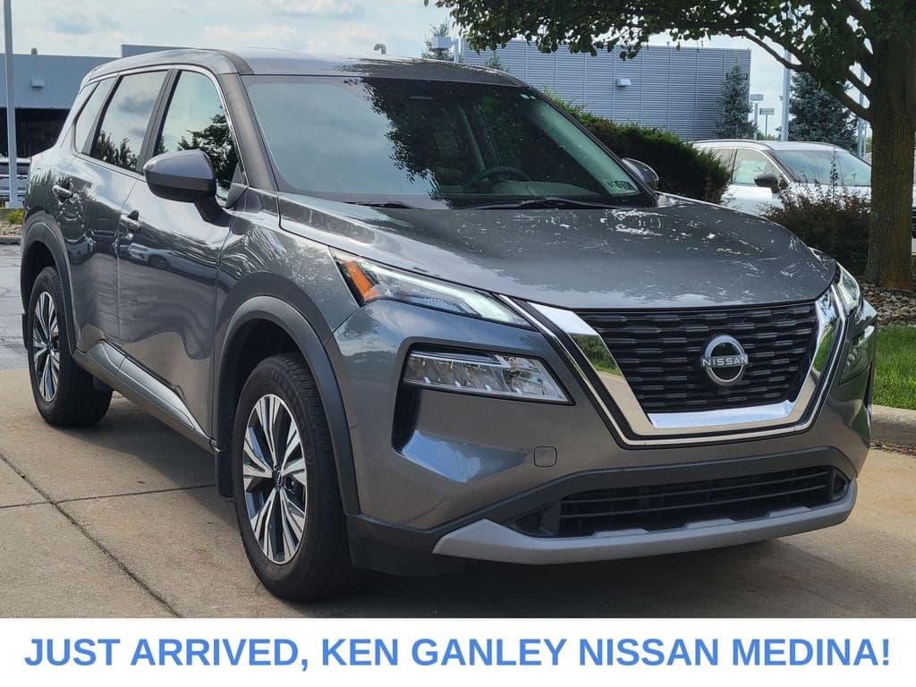 2023 Nissan Rogue SV — photo 1 of 5