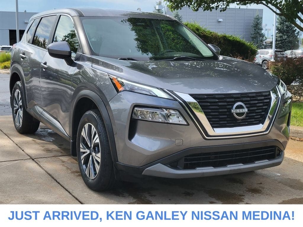 2023 Nissan Rogue SV — photo 1 of 34
