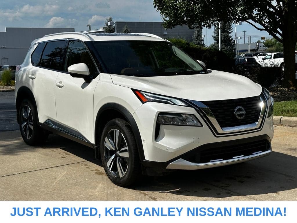 2023 Nissan Rogue Platinum — photo 1 of 5