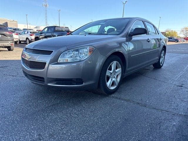 2012 Chevrolet Malibu LS w/1LS — photo 1 of 5