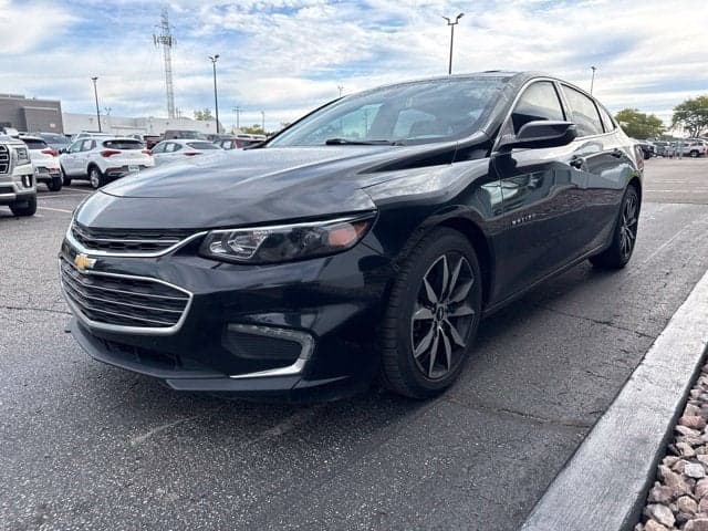 2016 Chevrolet Malibu LT — photo 1 of 21
