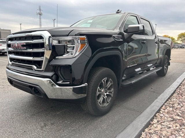 2019 GMC Sierra 1500 SLE — photo 1 of 5