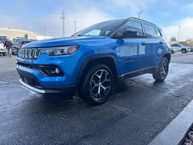 2024 Jeep Compass Limited — photo 1 of 4