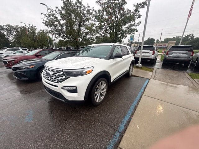 2024 Ford Explorer Platinum — photo 1 of 5