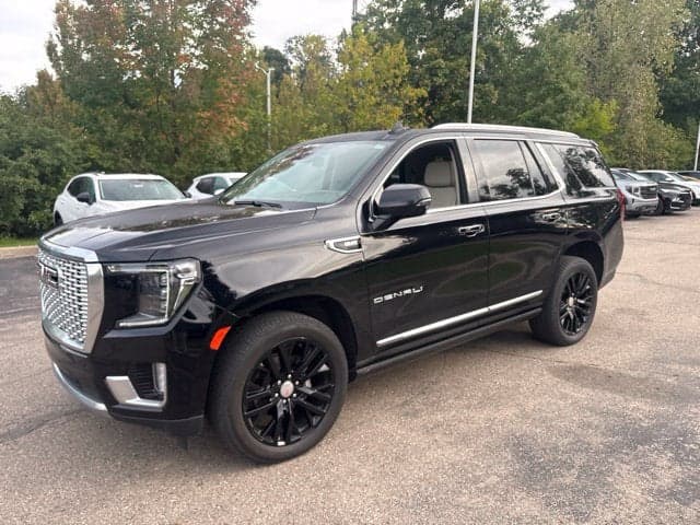 2023 GMC Yukon Denali — photo 1 of 11