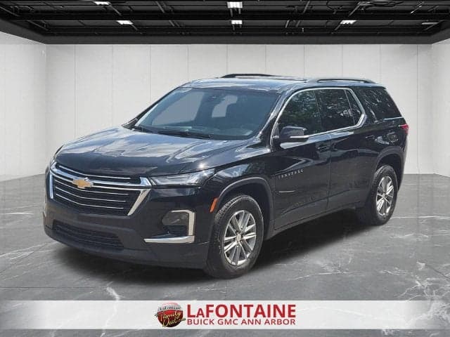 2023 Chevrolet Traverse LT Cloth — photo 1 of 48