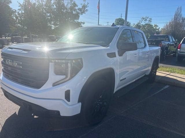 2022 GMC Sierra 1500 Elevation — photo 1 of 22