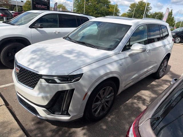 2023 Cadillac XT6 AWD Premium Luxury — photo 1 of 22