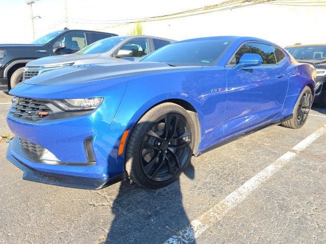 2023 Chevrolet Camaro LT1 — photo 1 of 6