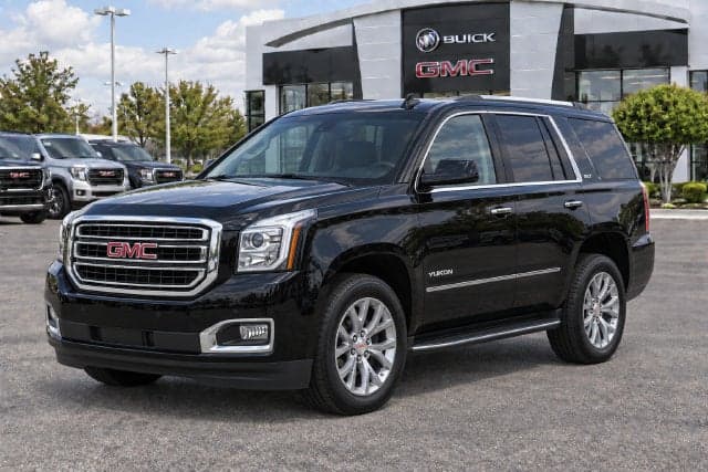 2018 GMC Yukon SLE — photo 1 of 5