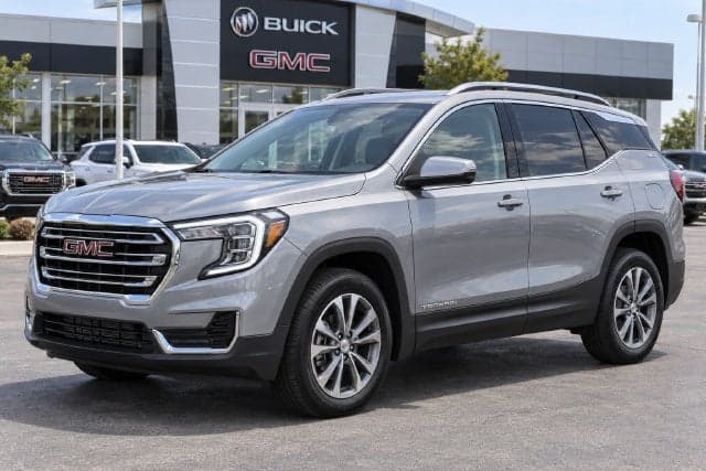 2023 GMC Terrain SLT — photo 1 of 3