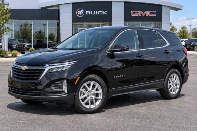 2023 Chevrolet Equinox LT — photo 1 of 5