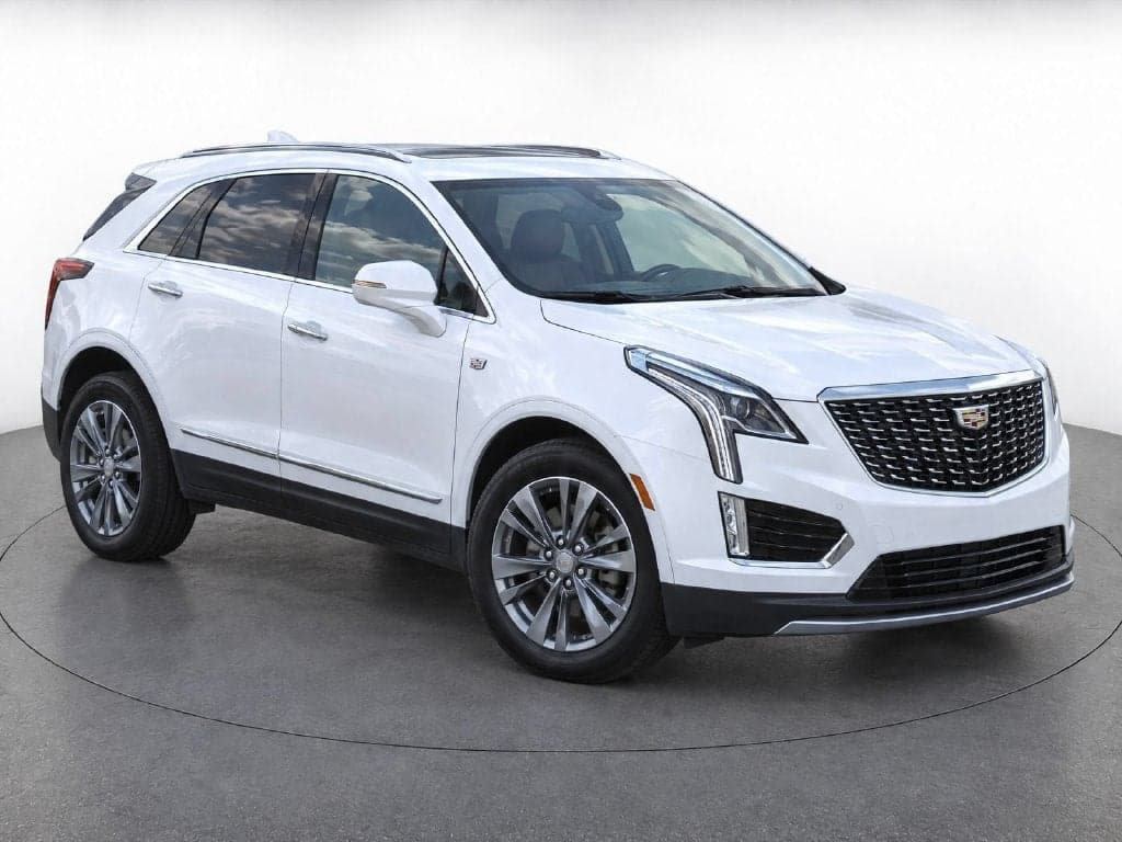 2024 Cadillac XT5 Base — photo 1 of 23