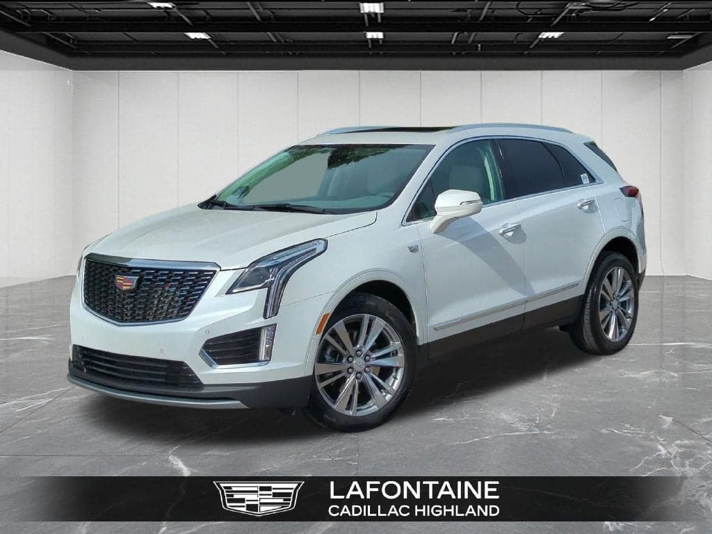 2024 Cadillac XT5 Base — photo 1 of 34
