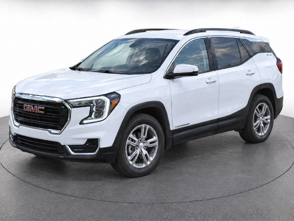 2023 GMC Terrain SLE — photo 1 of 5