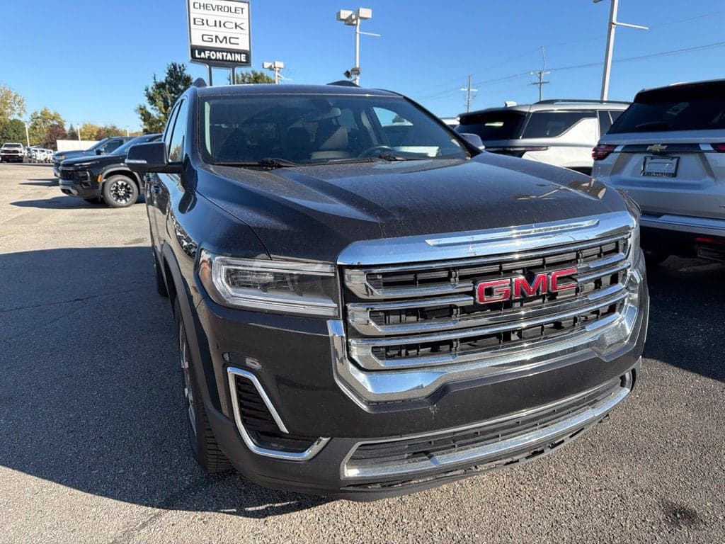 2020 GMC Acadia SLE — photo 1 of 5