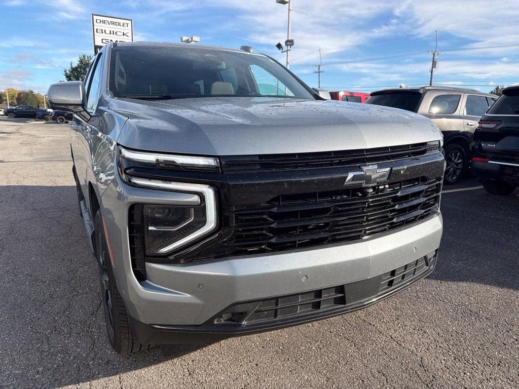 2025 Chevrolet Tahoe RST — photo 1 of 5