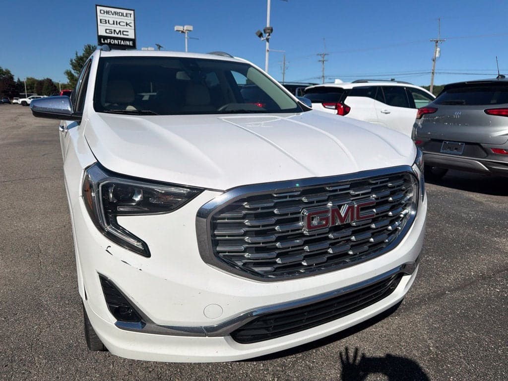2019 GMC Terrain Denali — photo 1 of 37