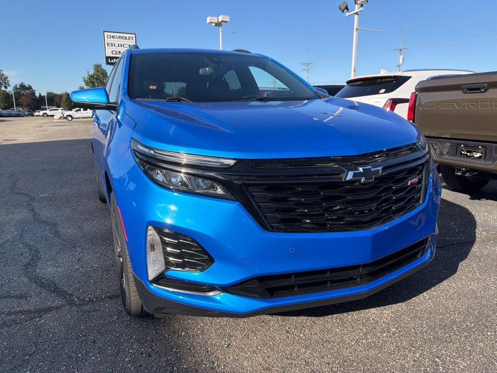 2024 Chevrolet Equinox RS — photo 1 of 18