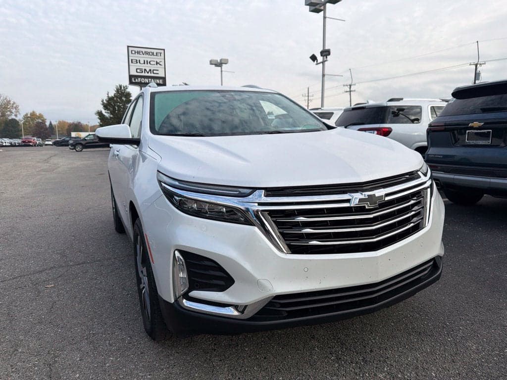 2024 Chevrolet Equinox Premier — photo 1 of 5