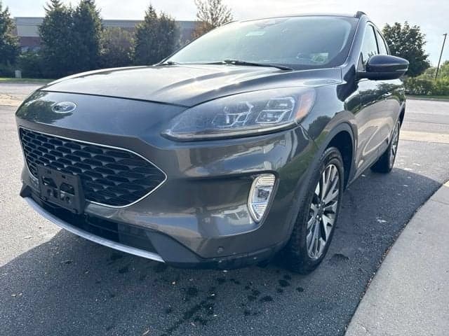 2020 Ford Escape Titanium — photo 1 of 22