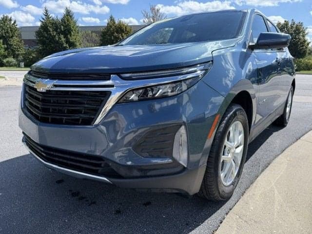 2024 Chevrolet Equinox LT — photo 1 of 22