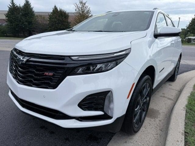 2024 Chevrolet Equinox RS — photo 1 of 37