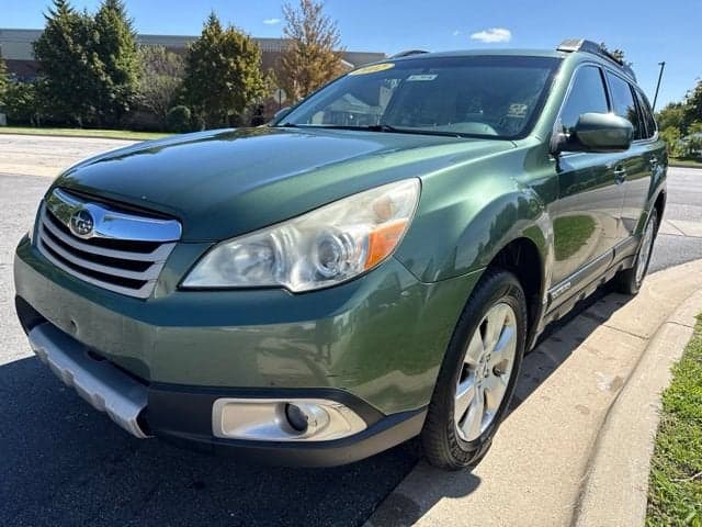 2012 Subaru Outback 2.5i Limited — photo 1 of 26