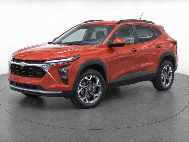 2024 Chevrolet Trax LT — photo 1 of 5