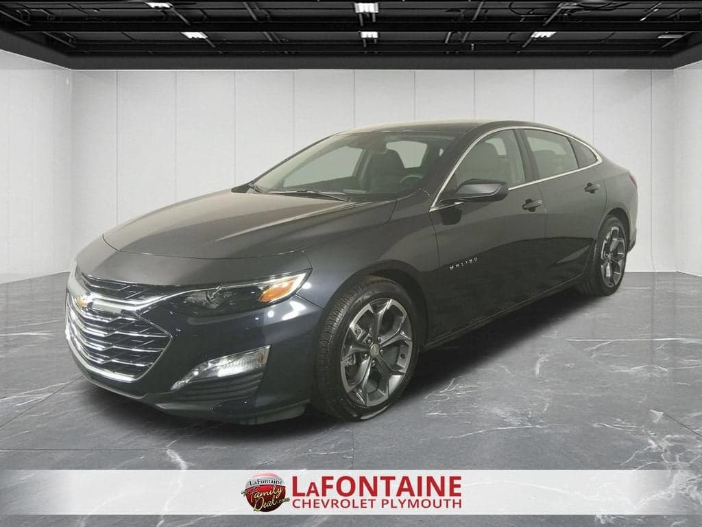 2023 Chevrolet Malibu LT — photo 1 of 32