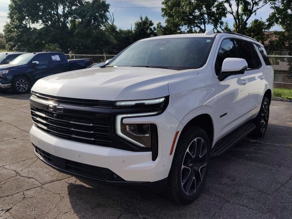 2025 Chevrolet Tahoe RST — photo 1 of 32