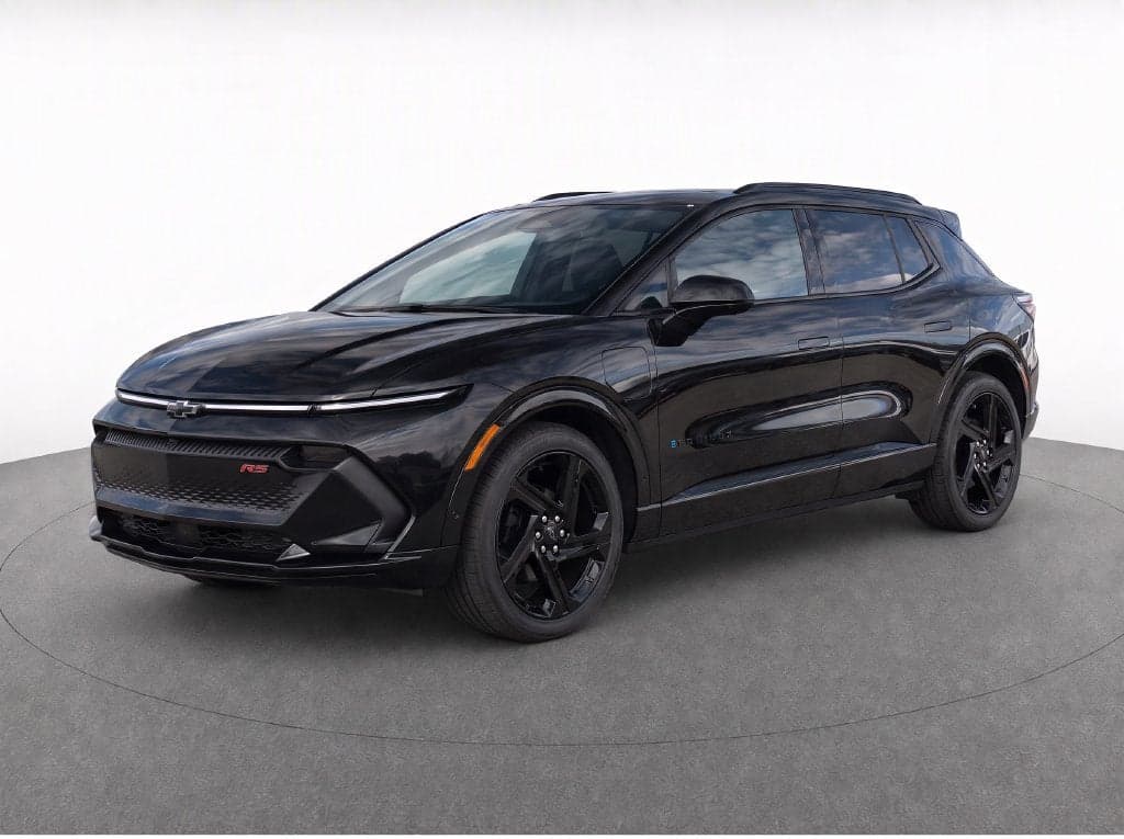 2024 Chevrolet Equinox EV RS — photo 1 of 32