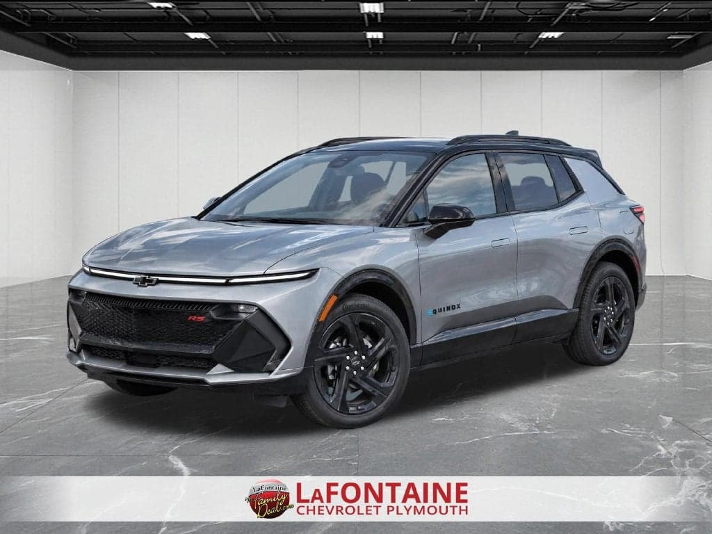 2024 Chevrolet Equinox EV RS — photo 1 of 5