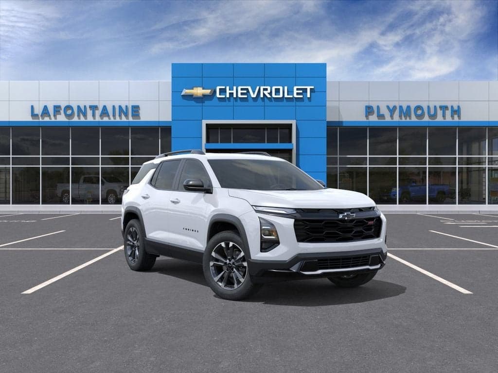 2027 Chevrolet Equinox FWD RS — photo 1 of 36