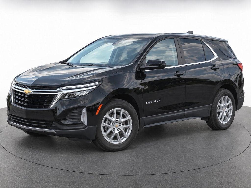 2024 Chevrolet Equinox LT — photo 1 of 5