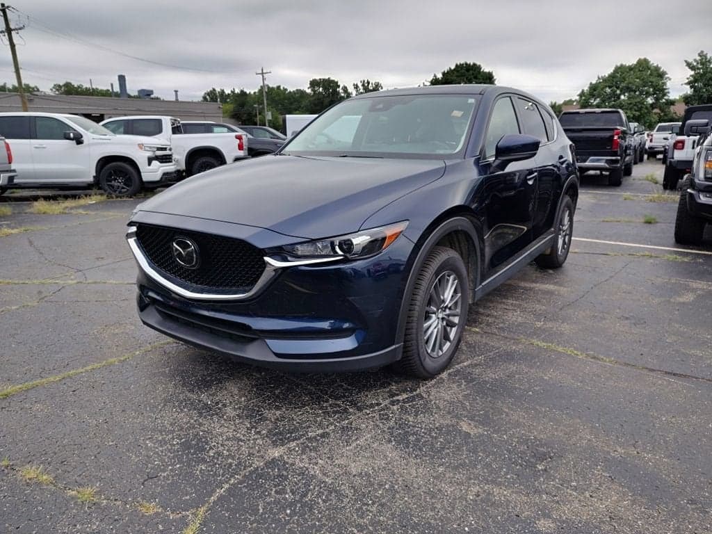 2020 Mazda Mazda CX-5 Touring — photo 1 of 17