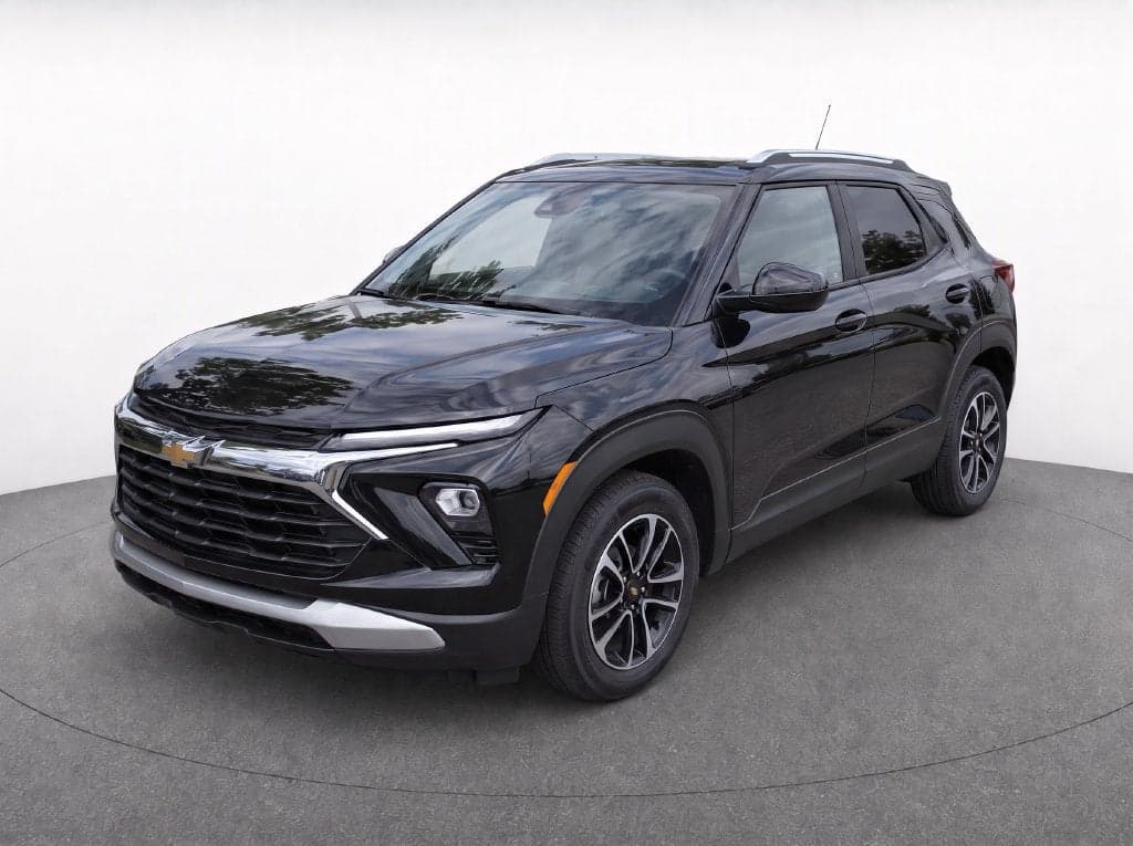 2024 Chevrolet Trailblazer LT — photo 1 of 17