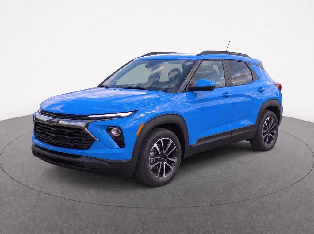 2024 Chevrolet Trailblazer LT — photo 1 of 17