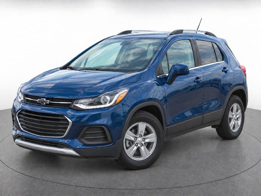 2020 Chevrolet Trax LT — photo 1 of 17